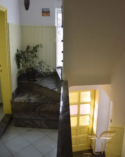 FAMILY HOUSE WITH OLD STONE HOUSE & GARAGE  – BLATO | €460,000