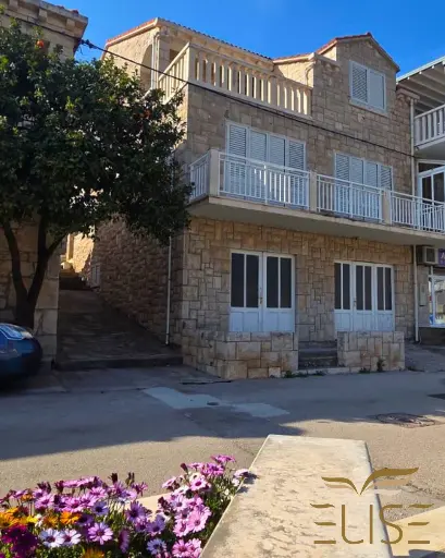 STONE HOUSE FIRST ROW BY THE SEA- BRNA COVE/ SOUTHERN KORČULA- €540.000