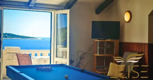 STONE SEASIDE RESIDENCE IN NOVA BAY- AUTHENTIC MEDITERRANEAN LIVING ON WESTERN KORČULA- PRICE ON OFFER