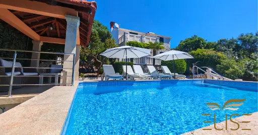 STONE SEASIDE RESIDENCE IN NOVA BAY- AUTHENTIC MEDITERRANEAN LIVING ON WESTERN KORČULA- PRICE ON OFFER