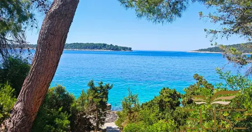 STONE SEASIDE RESIDENCE IN NOVA BAY- AUTHENTIC MEDITERRANEAN LIVING ON WESTERN KORČULA- PRICE ON OFFER